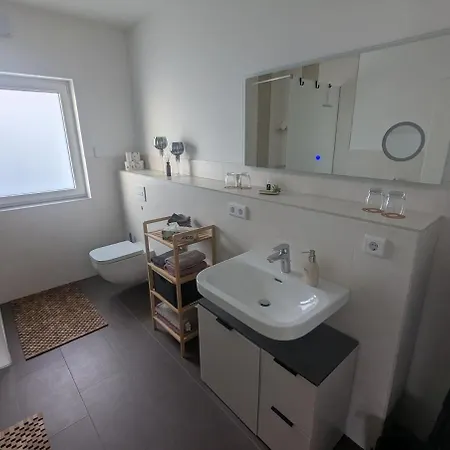 Ruhiges Im Gruenen Bei Dresden