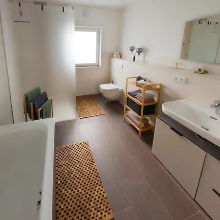 Ruhiges Im Gruenen Bei Dresden * Kreischa