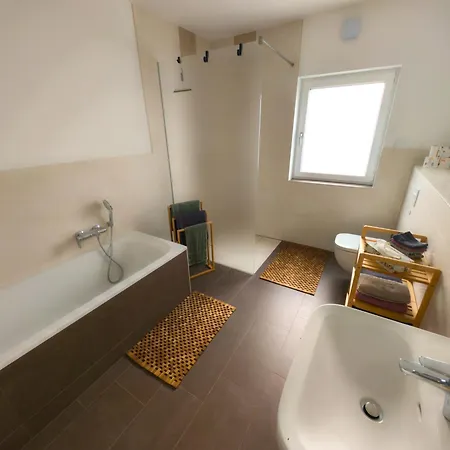 Ruhiges Im Gruenen Bei Dresden